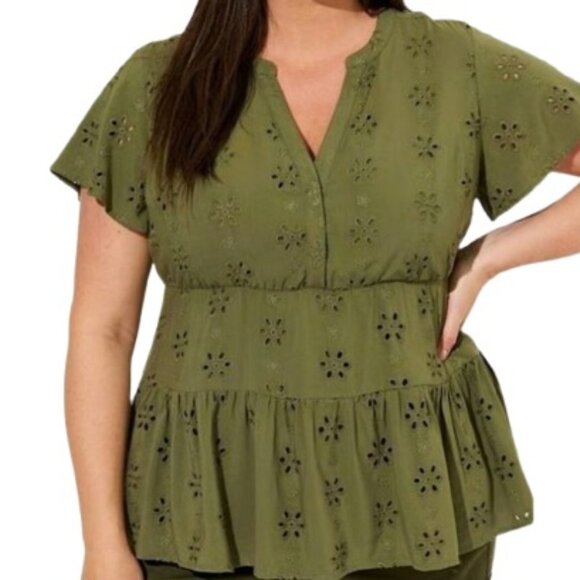 Torrid Womens Babydoll Tiered Top in Olive Green Embroidered Eyelet Plus 3X - Picture 1 of 4